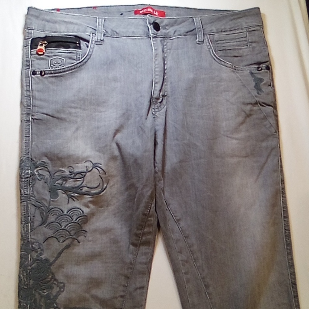 RNT23, Size 34"x28", Grey w/embroidery, Straight Leg, Denim Jeans